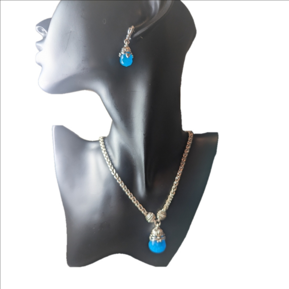 Avon Necklace + Earrings Silver Blue Stone Set pierced Victorias Bridgerton
